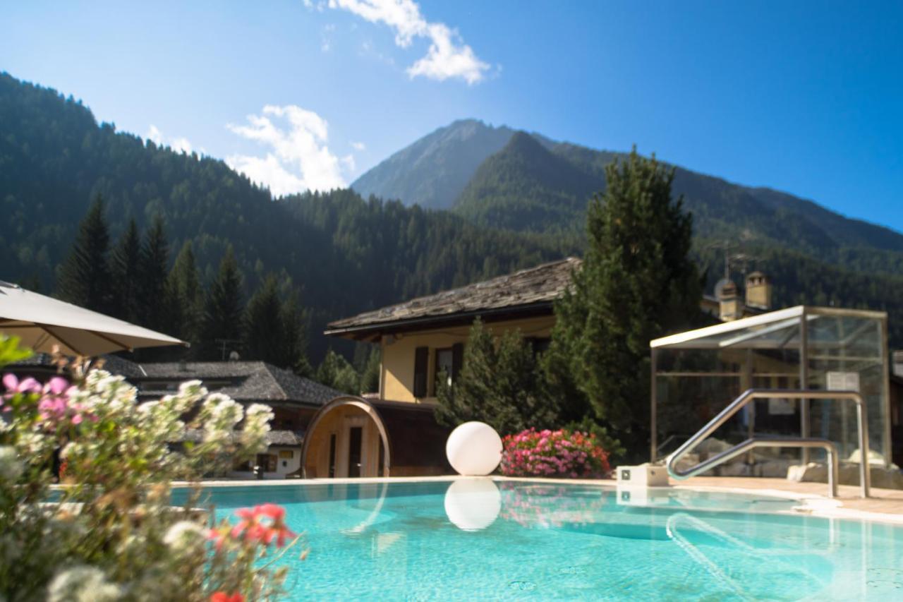 تشامبولوك Hotel Relais Des Glaciers - Adults Only المظهر الخارجي الصورة